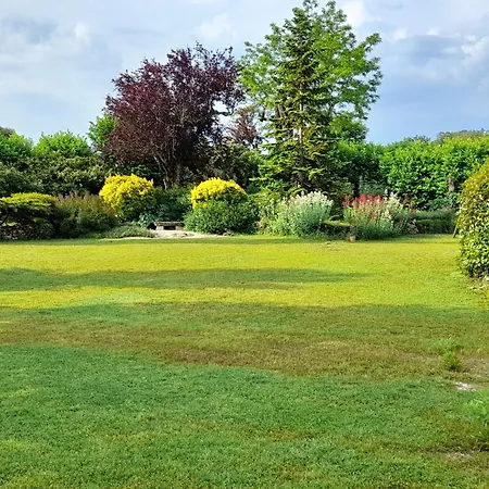 La Causserie, D'hotes Avec Piscine Interieure, Pour Vous Seuls ! Bed & Breakfast Gramat