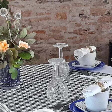 La Causserie, D'hotes Avec Piscine Interieure, Pour Vous Seuls ! Bed & Breakfast