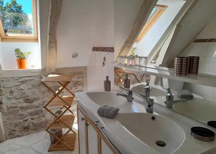 La Causserie, D'hotes Avec Piscine Interieure, Pour Vous Seuls ! Gramat