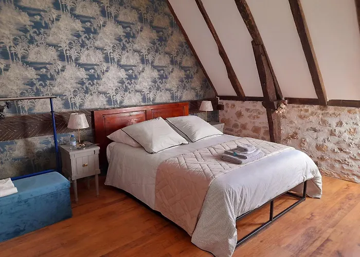 La Causserie, D'hotes Avec Piscine Interieure, Pour Vous Seuls ! Bed & Breakfast 4*